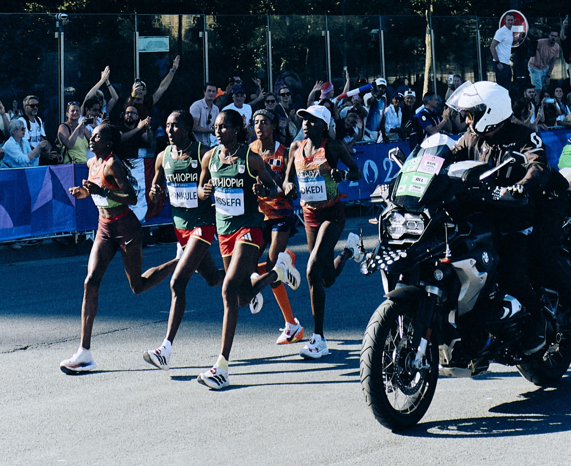 Women-s leader group motorbike