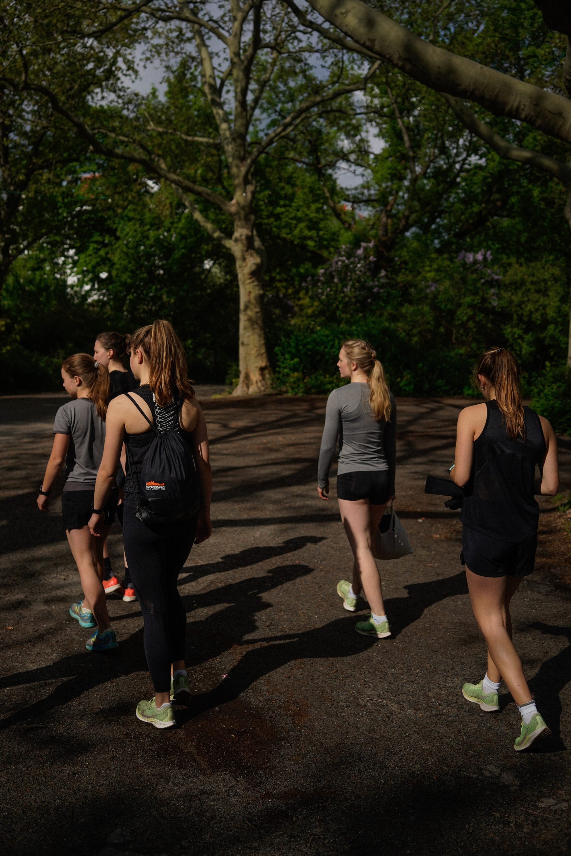 4-girls-preparing-for-intervals