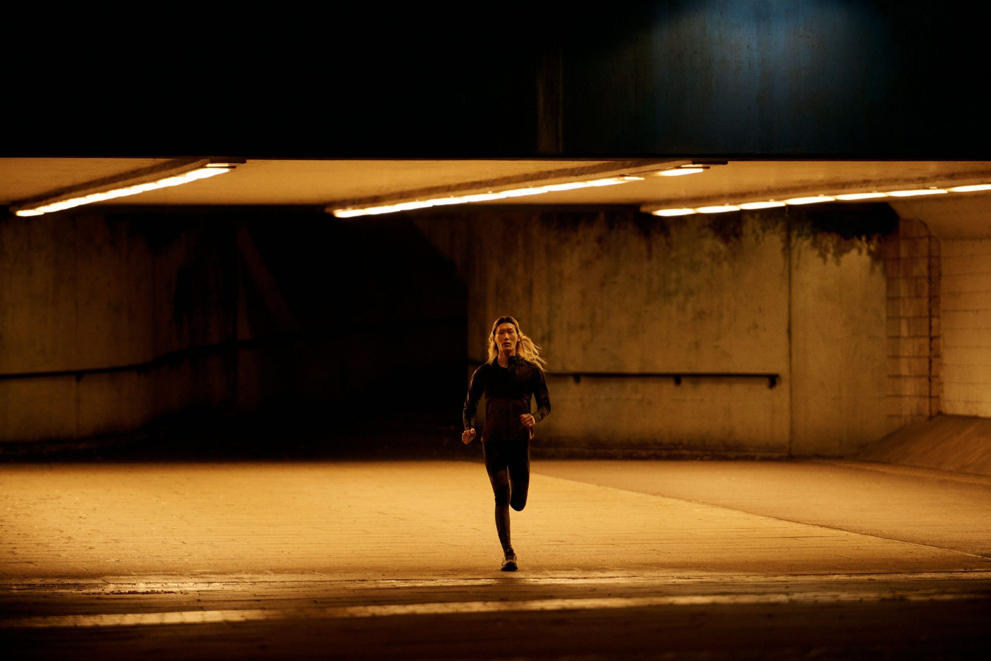 Medium JPEG-SS21 Dedicated To the Run Editorials 8